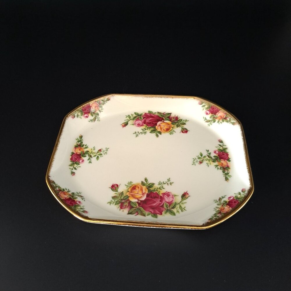 Royal Albert Old Country Roses Rectangular Tray With Gold Trim Floral Pattern